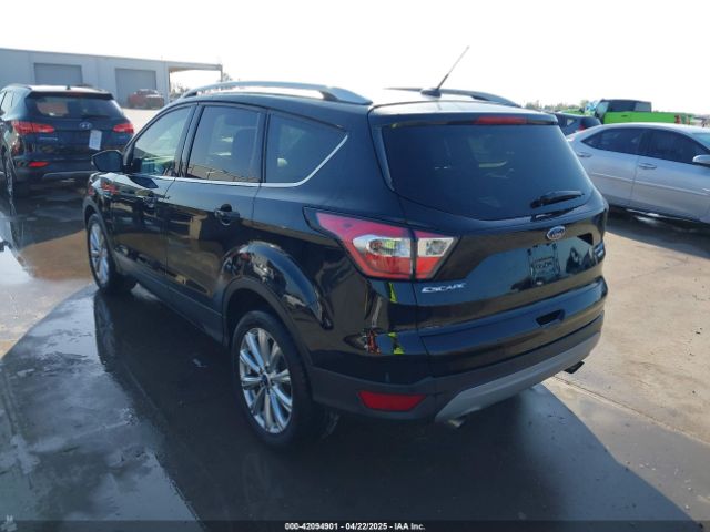1FMCU0JD9HUE71213 Ford Escape Titanium