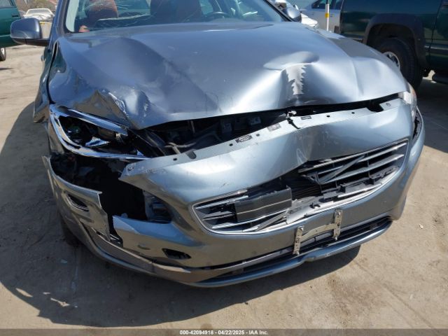 LYV402FM8GB111058 Volvo S60 Inscription T5 Drive-e Platinum
