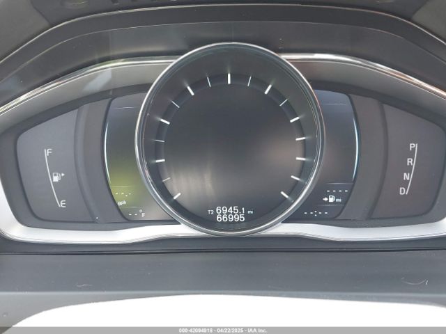 LYV402FM8GB111058 Volvo S60 Inscription T5 Drive-e Platinum