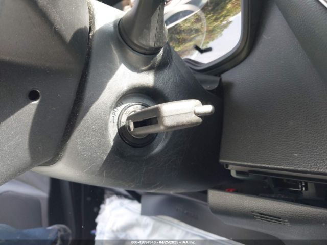 5YFEPMAE0MP270831 Toyota COROLLA LE
