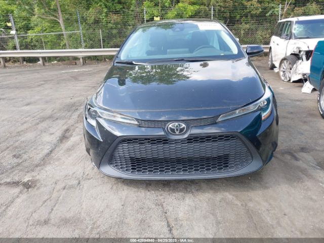 5YFEPMAE0MP270831 Toyota COROLLA LE