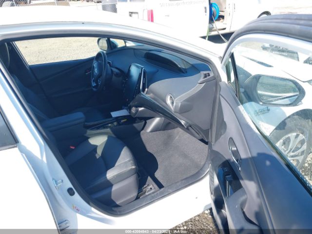 JTDKAMFP8N3198379 Toyota Prius Prime Limited