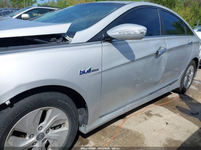 KMHEC4A41EA117041 Hyundai SONATA HYBRID