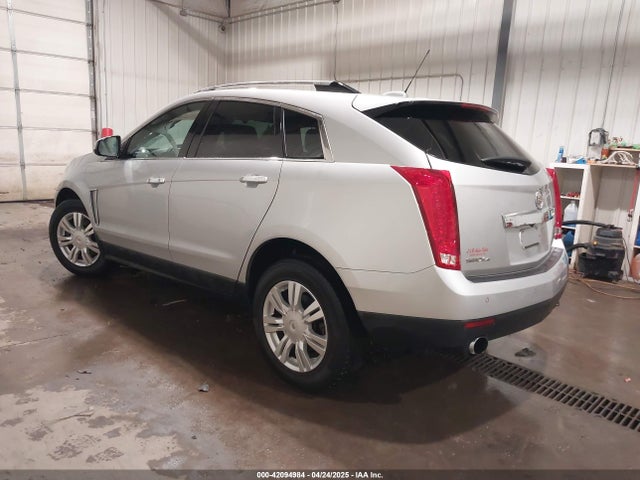 2016 CADILLAC SRX 3GYFNEE3XGS566210 Photo 2