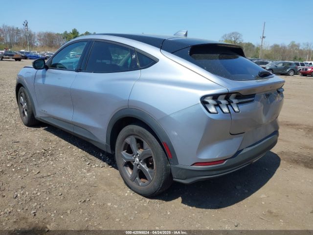 2022 FORD MUSTANG MACH-E 3FMTK1SS2NMA17670 Photo 2