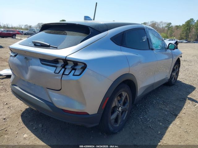 2022 FORD MUSTANG MACH-E 3FMTK1SS2NMA17670 Photo 3