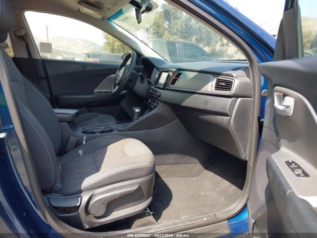 2019 KIA NIRO KNDCB3LC5K5252590 Photo 4