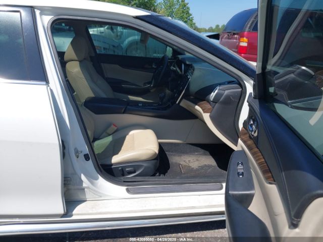 1N4AA6AP7HC413226 Nissan Maxima 3.5 Platinum