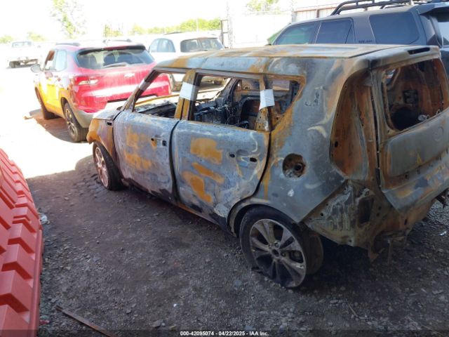KNDJP3A58F7762472 KIA SOUL +