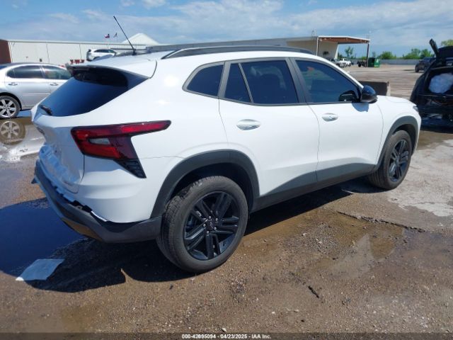 2025 CHEVROLET TRAX KL77LKEP6SC114297 Photo 3
