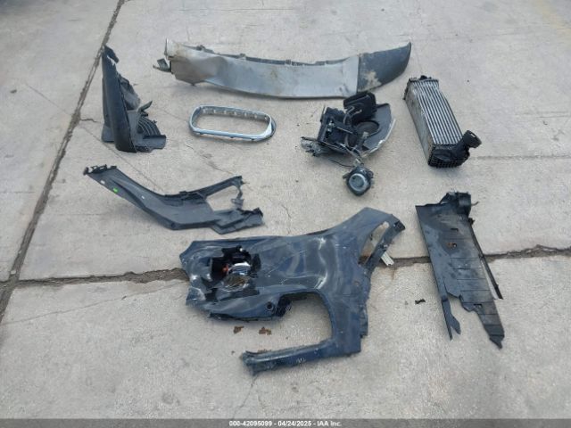 5UXKR2C56J0Z17347 BMW X5