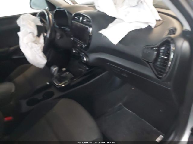 KNDJ33AU8P7872815 KIA SOUL EX