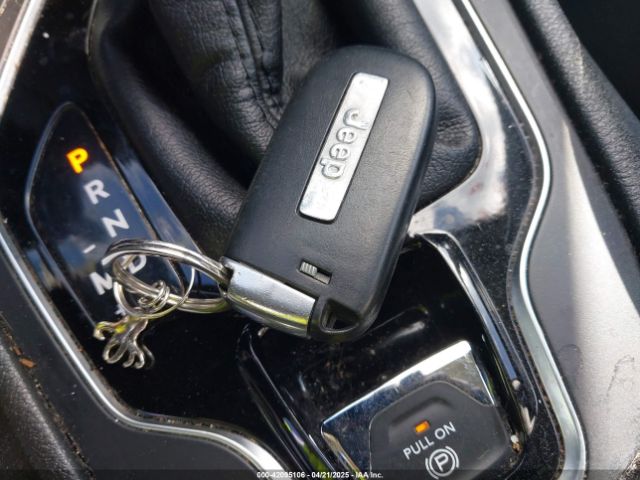 1C4PJMDN4KD180765 Jeep Cherokee Limited 4x4