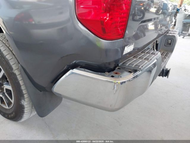 5TFRY5F14FX183920 Toyota Tundra Sr5 5.7l V8