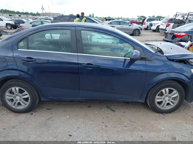 1G1JC5SH5G4127995 Chevrolet Sonic Lt Auto
