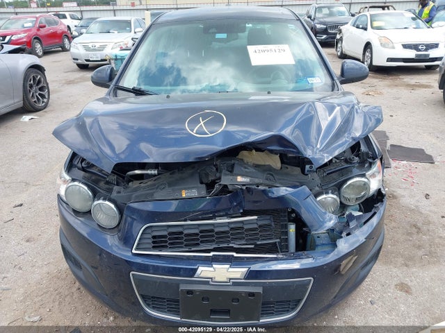 1G1JC5SH5G4127995 Chevrolet Sonic Lt Auto