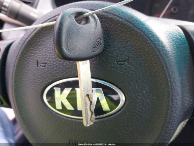 3KPA24AD7ME412730 KIA RIO LX