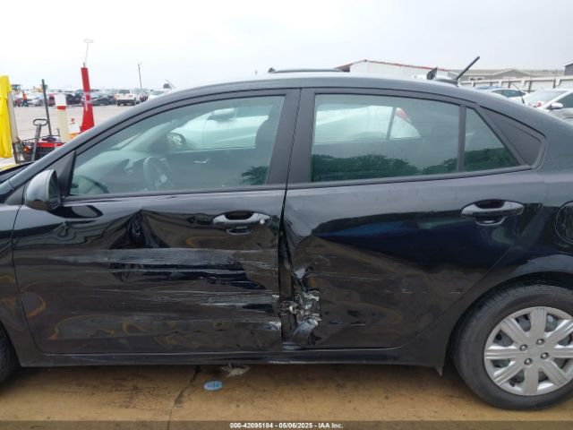 3KPA24AD7ME412730 KIA RIO LX
