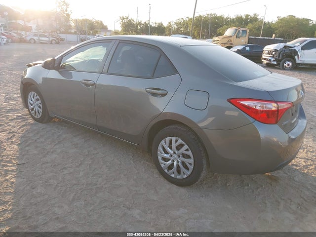 2T1BURHE8JC098641 Toyota COROLLA LE