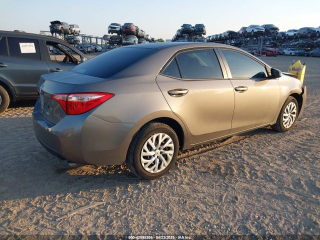 2T1BURHE8JC098641 Toyota COROLLA LE
