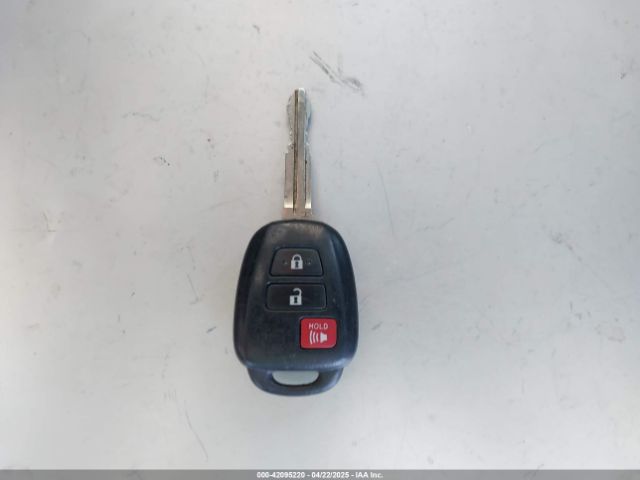 JTDKDTB3XJ1600851 Toyota Prius C Two