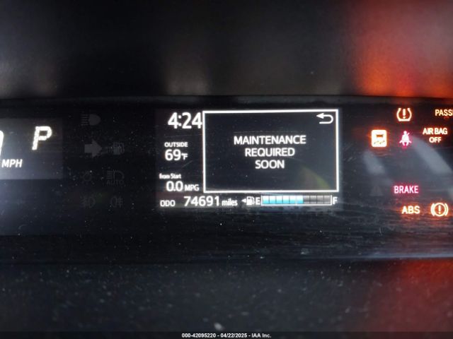 JTDKDTB3XJ1600851 Toyota Prius C Two