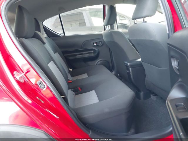 JTDKDTB3XJ1600851 Toyota Prius C Two