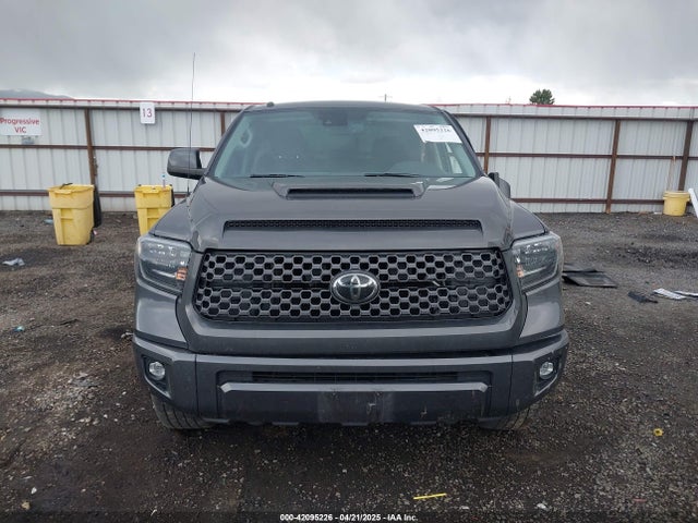 5TFDY5F19KX861193 Toyota Tundra Sr5 5.7l V8
