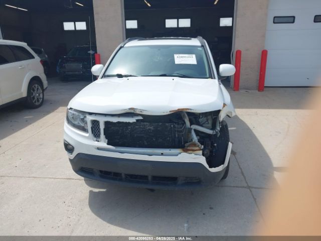 1C4NJCEB1HD212246 Jeep Compass High Altitude Fwd