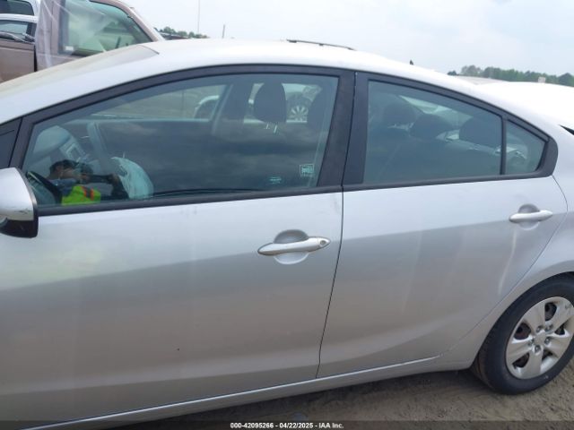 KNAFK4A63G5508214 KIA FORTE LX