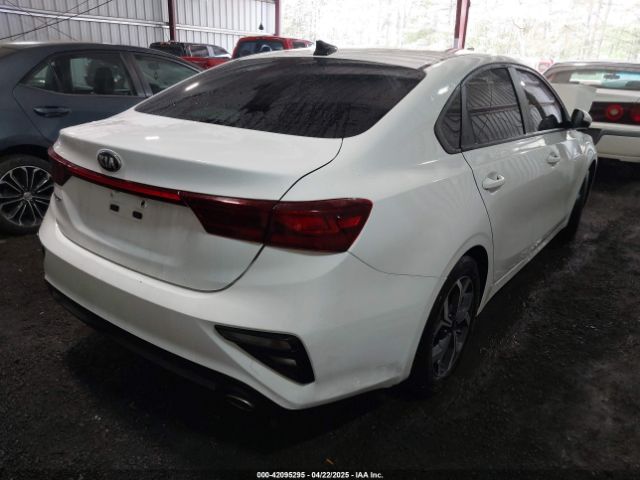 3KPF24AD5ME341579 KIA Forte Lxs