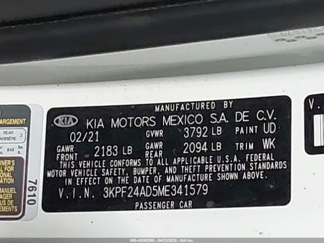 3KPF24AD5ME341579 KIA Forte Lxs