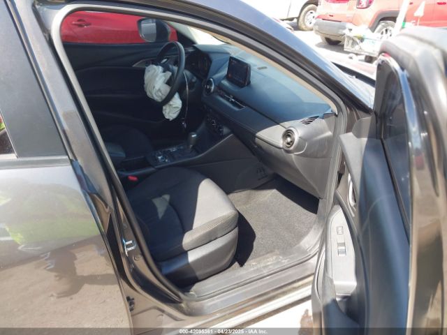 2019 MAZDA CX-3 JM1DKDB72K1450341 Photo 4