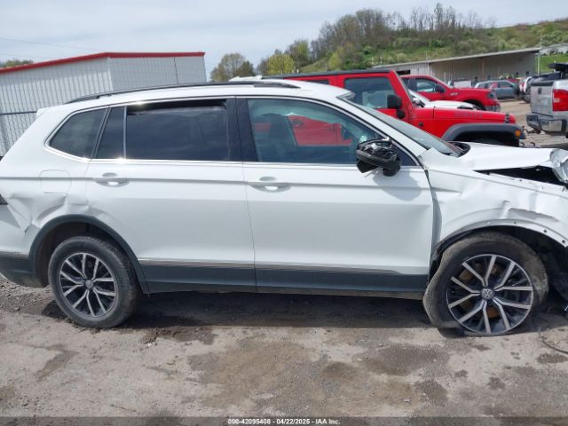 3VV2B7AX4MM044806 Volkswagen Tiguan 2.0t Se/2.0t Se R-line Black/2.0t Sel