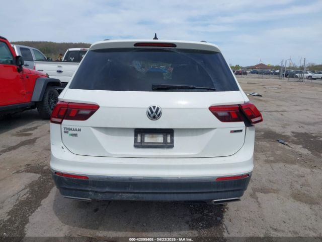 3VV2B7AX4MM044806 Volkswagen Tiguan 2.0t Se/2.0t Se R-line Black/2.0t Sel