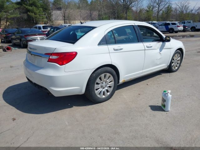 2012 CHRYSLER 200 1C3CCBAB3CN204447 Photo 3