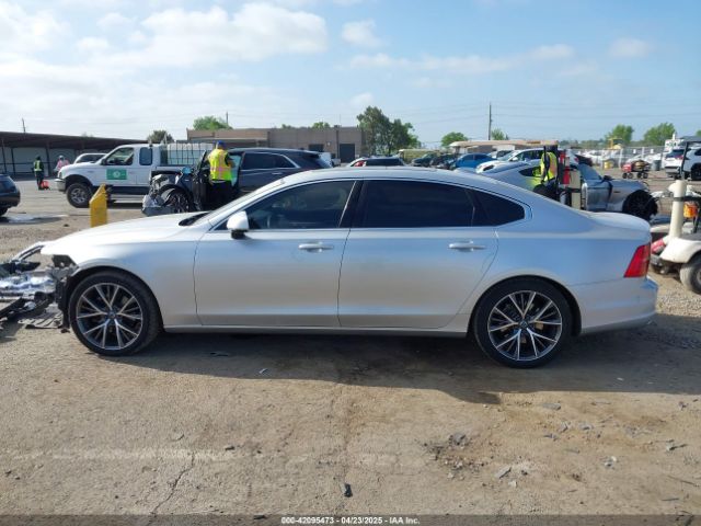 LVY102MKXJP055598 Volvo S90 T5 Momentum