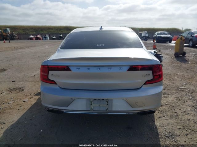 LVY102MKXJP055598 Volvo S90 T5 Momentum