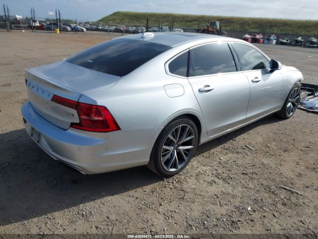 LVY102MKXJP055598 Volvo S90 T5 Momentum