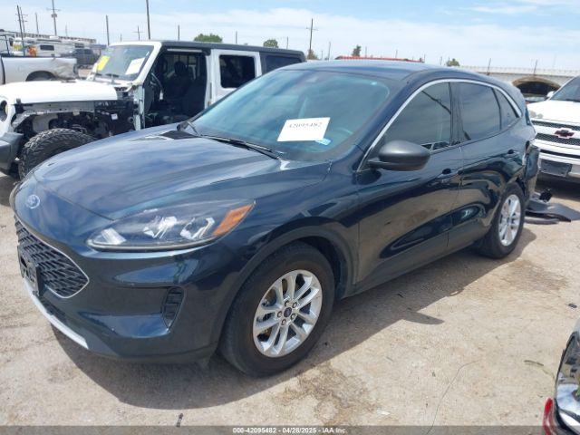1FMCU0G67NUB83713 Ford ESCAPE SE