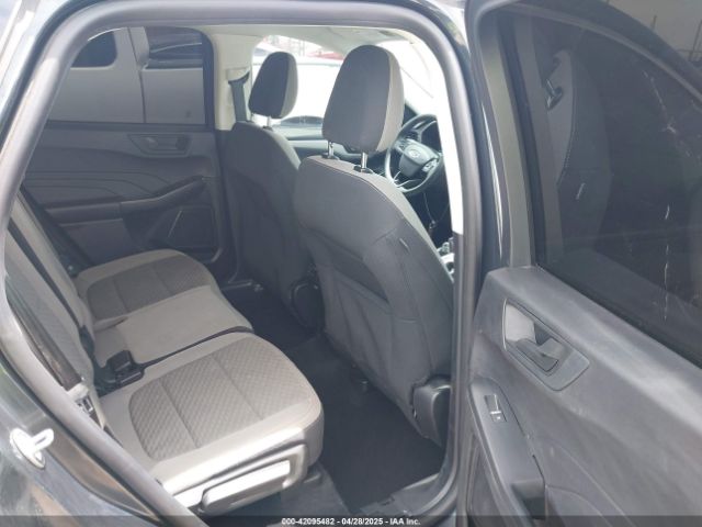 1FMCU0G67NUB83713 Ford ESCAPE SE
