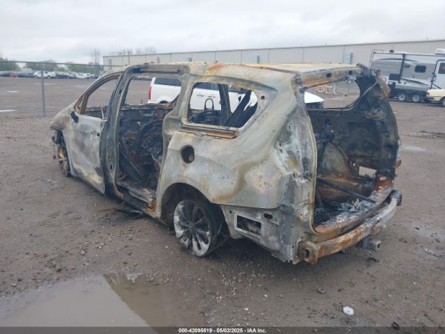 2018 CHRYSLER PACIFICA 2C4RC1BG7JR182673 Photo 2
