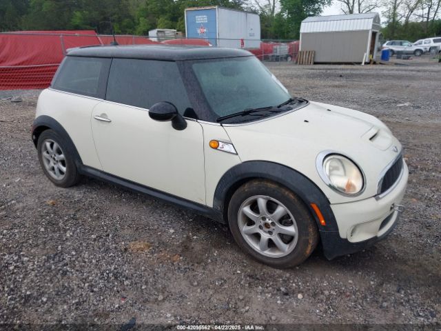 2007 MINI COOPER S WMWMF73557TL91653 Photo 0