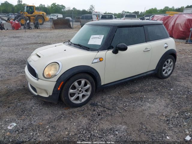 2007 MINI COOPER S WMWMF73557TL91653 Photo 1