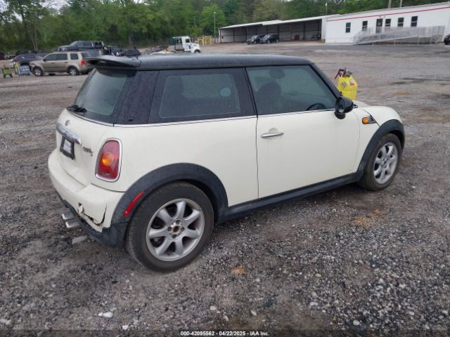 2007 MINI COOPER S WMWMF73557TL91653 Photo 3