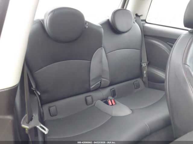 2007 MINI COOPER S WMWMF73557TL91653 Photo 7