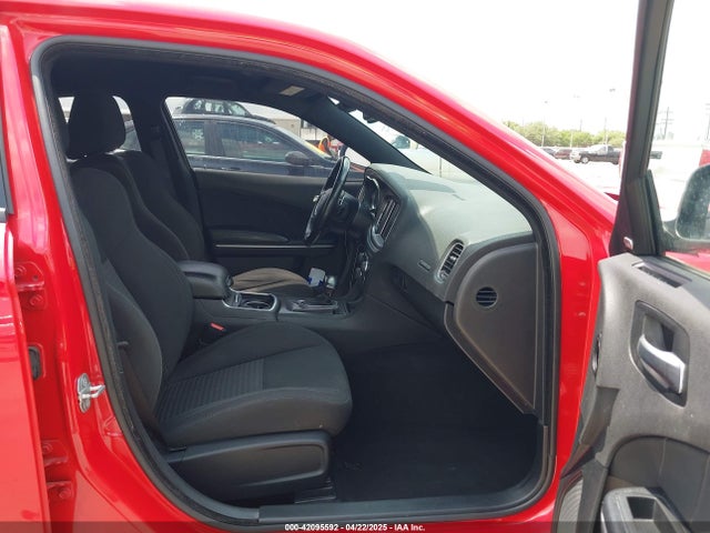 2C3CDXCT4KH575219 Dodge 2019