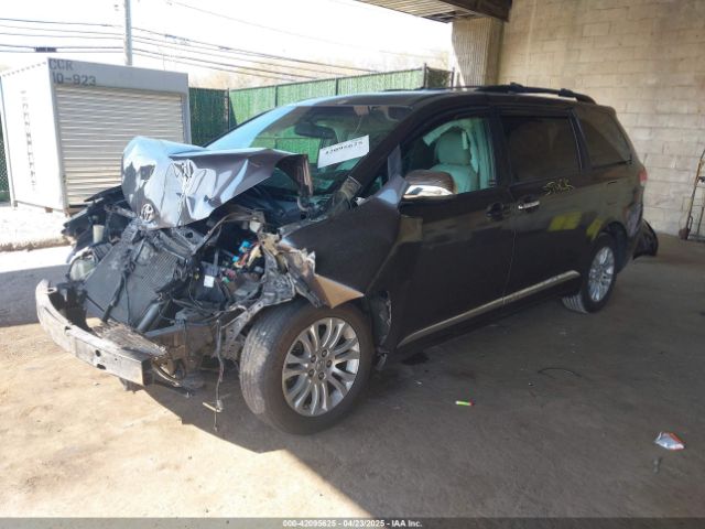 2014 TOYOTA SIENNA 5TDYK3DC5ES433949 Photo 1