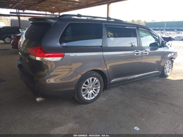 2014 TOYOTA SIENNA 5TDYK3DC5ES433949 Photo 3