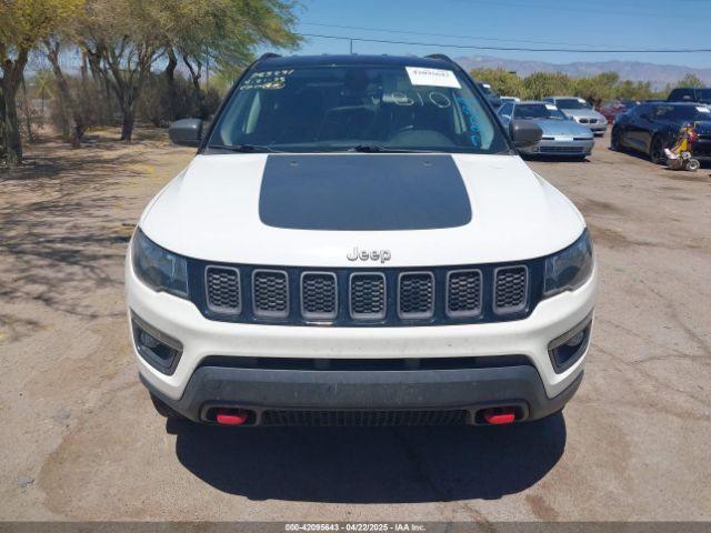 3C4NJDDB4KT780239 Jeep Compass Trailhawk 4x4